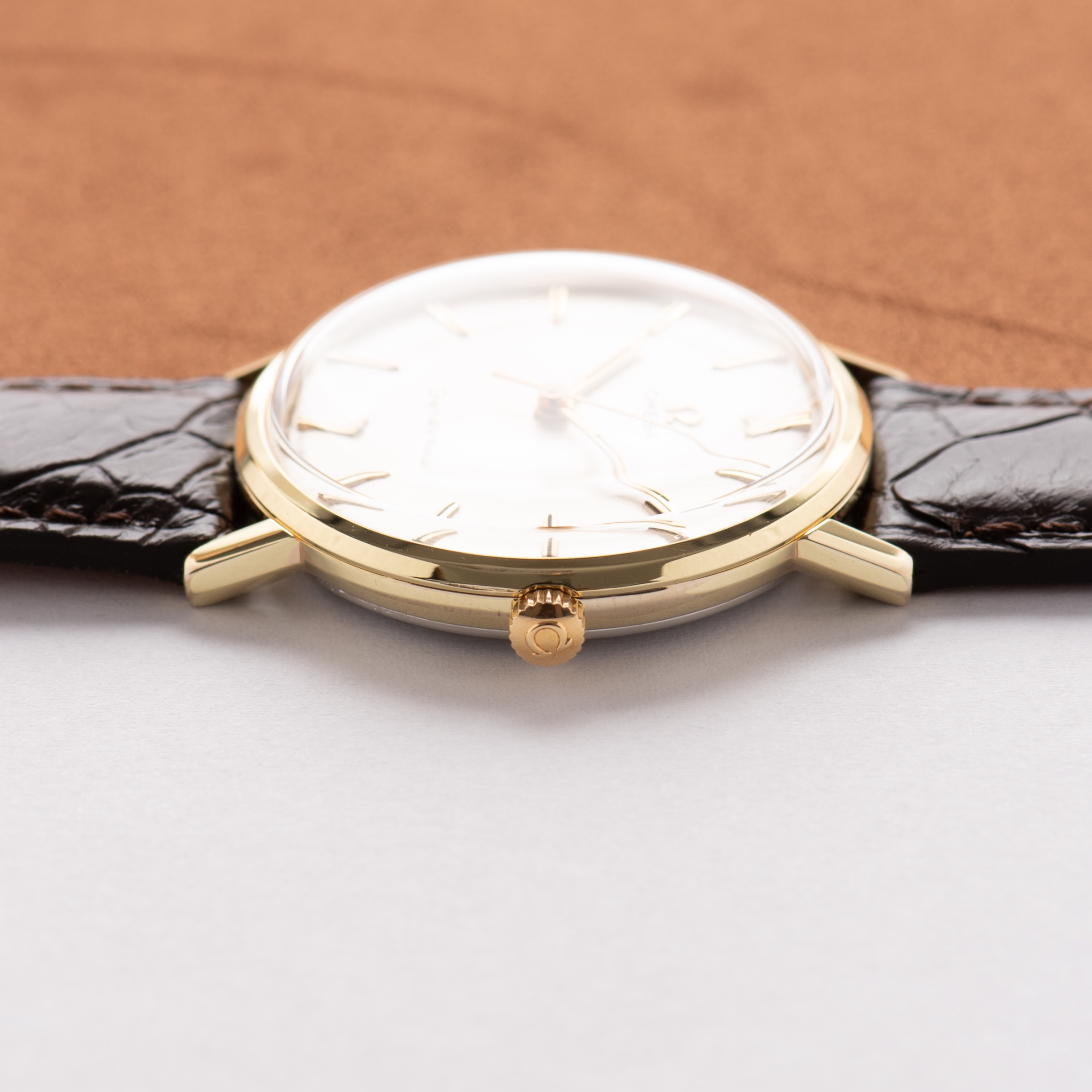 Vue de Omega Genève — plaqué or — Réf. 131.019SP — 1968